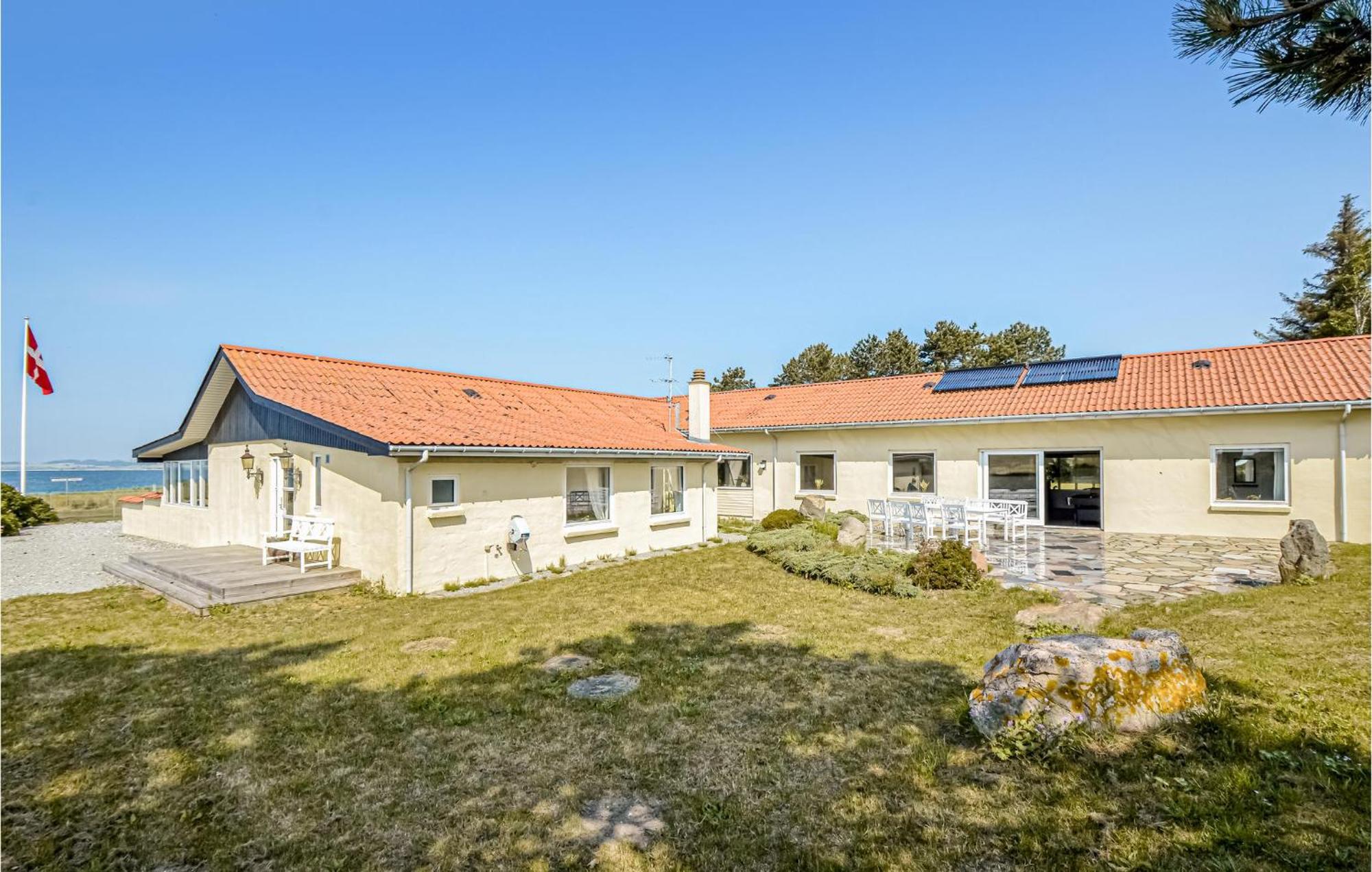 Strandhuset Knebel Екстер'єр фото